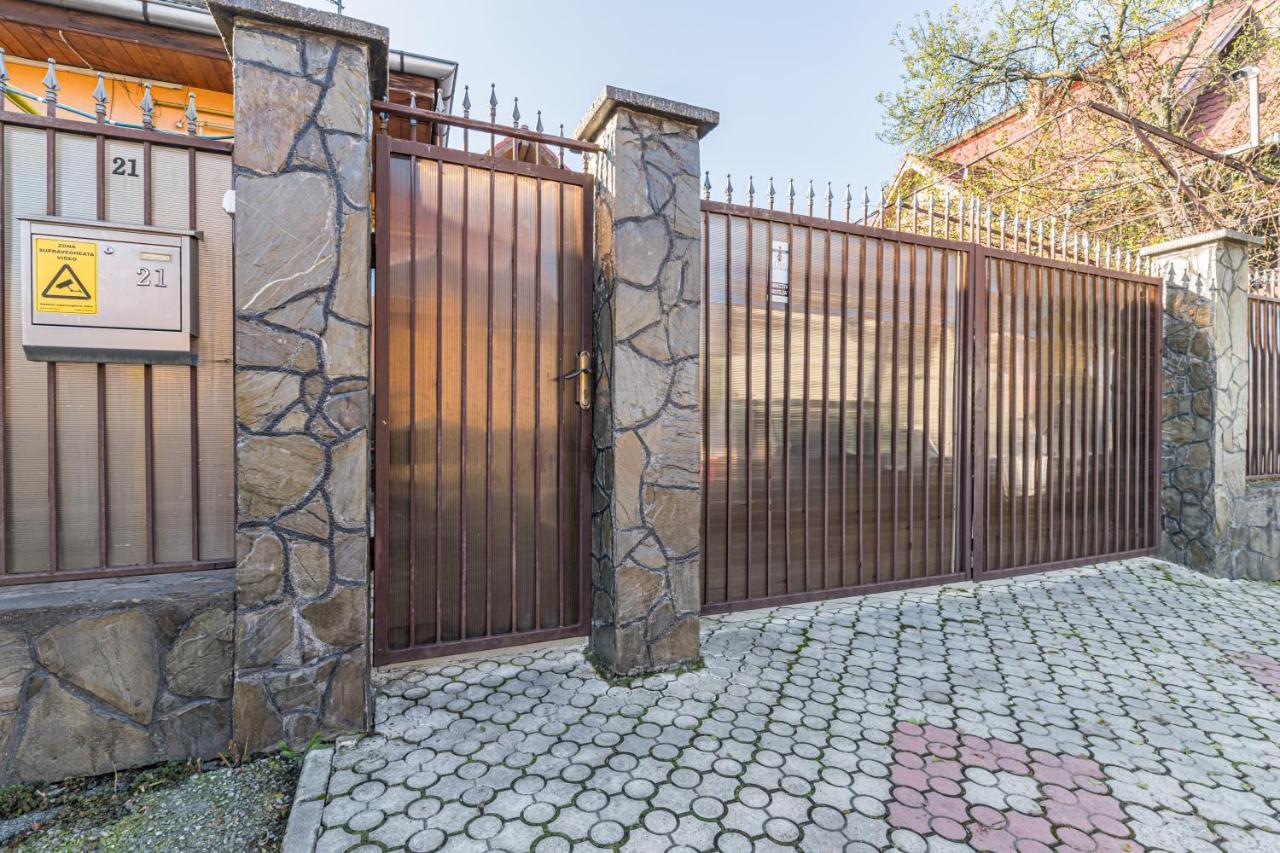 Vila Casa David Săcele Exteriér fotografie