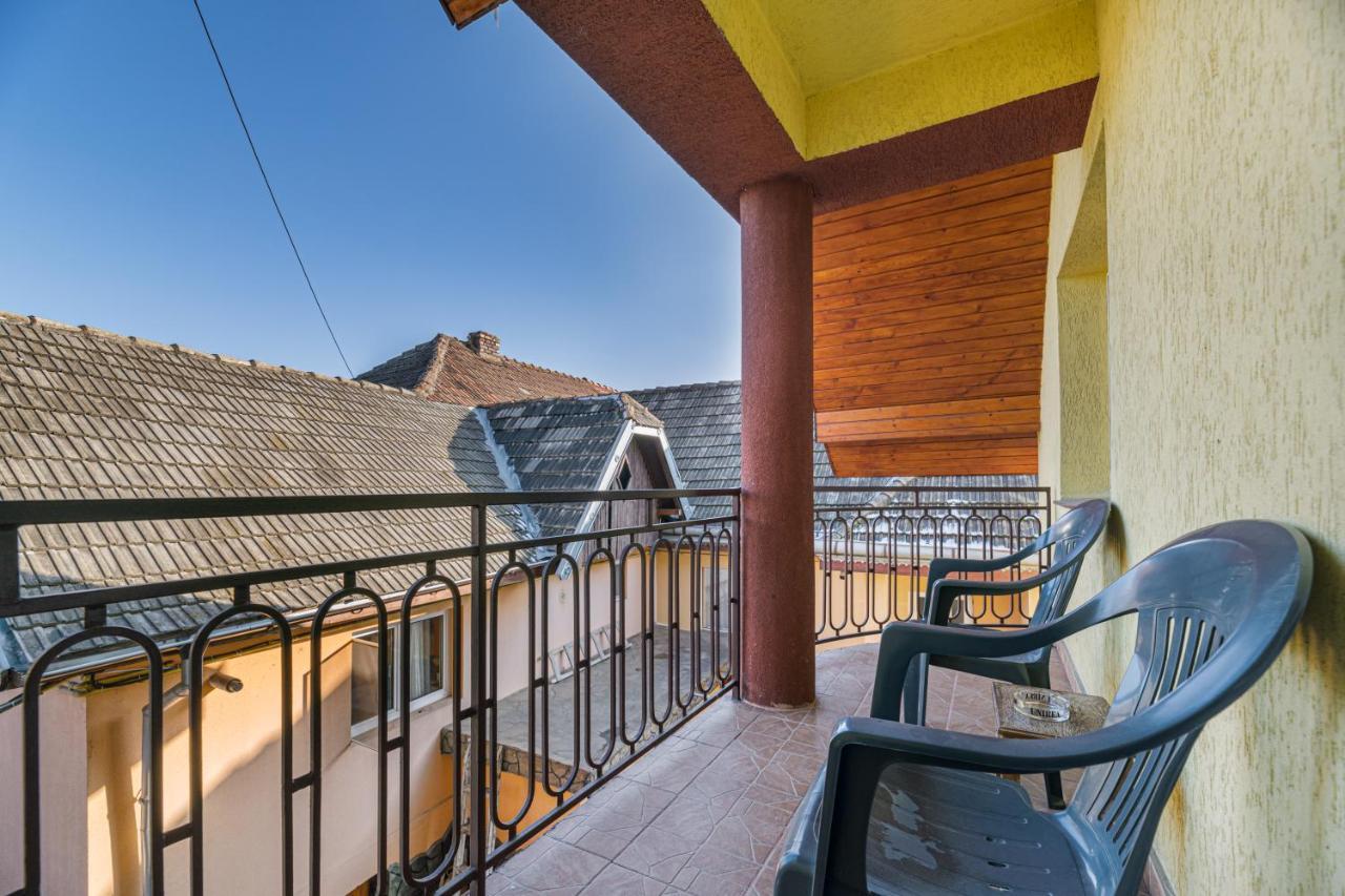 Vila Casa David Săcele Exteriér fotografie