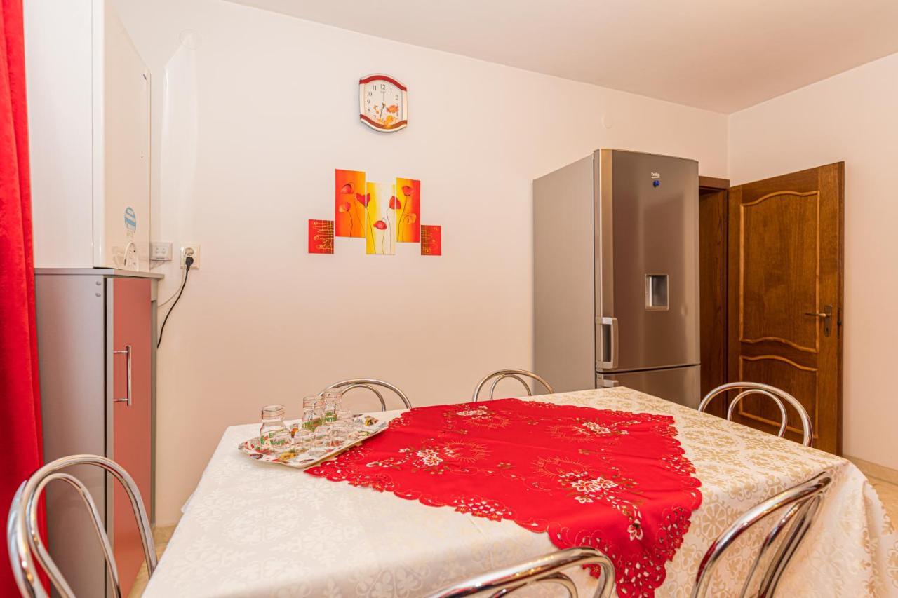 Vila Casa David Săcele Exteriér fotografie