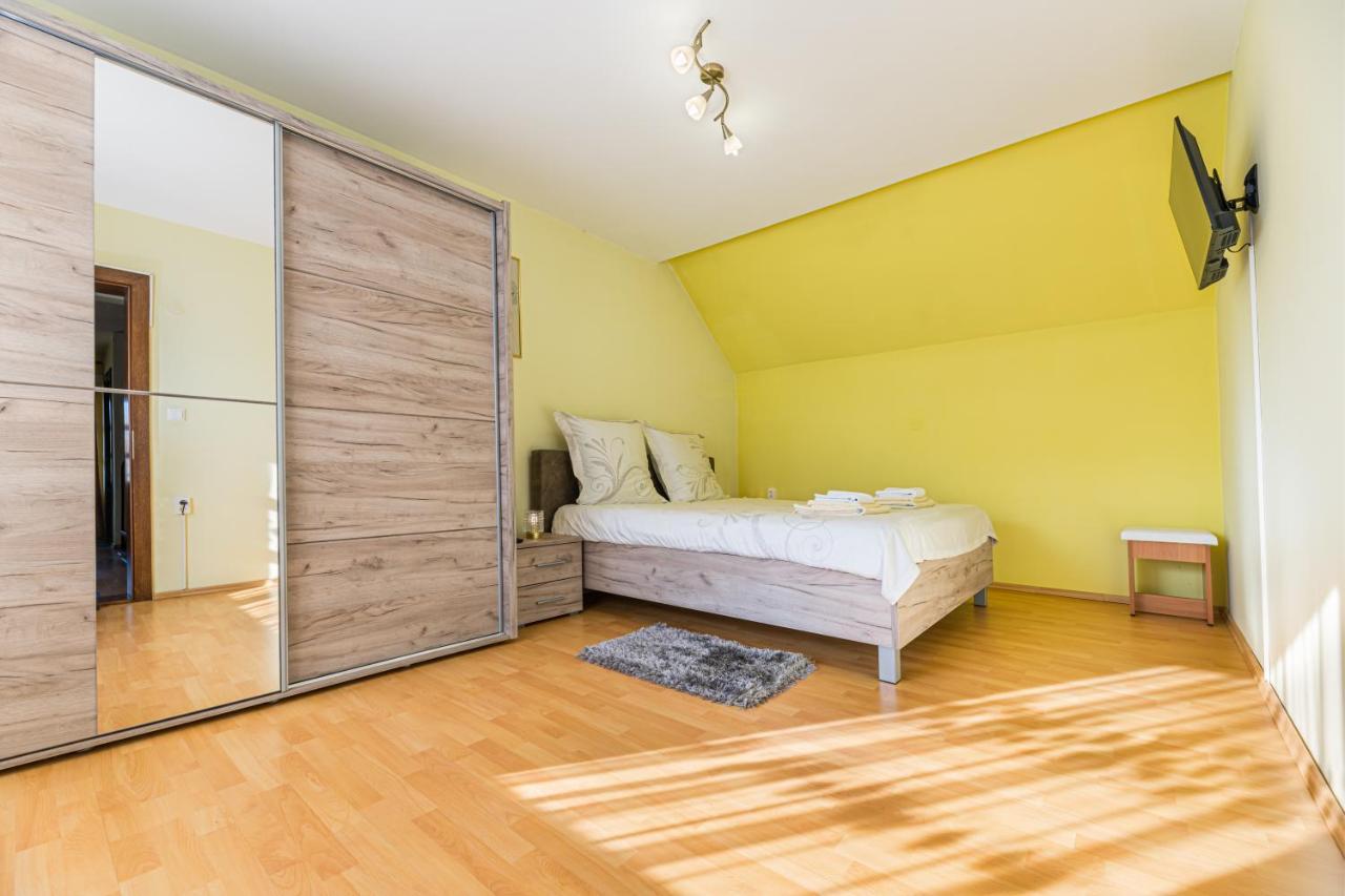 Vila Casa David Săcele Exteriér fotografie