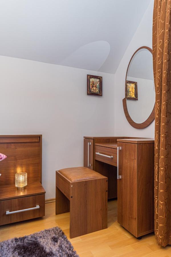Vila Casa David Săcele Exteriér fotografie